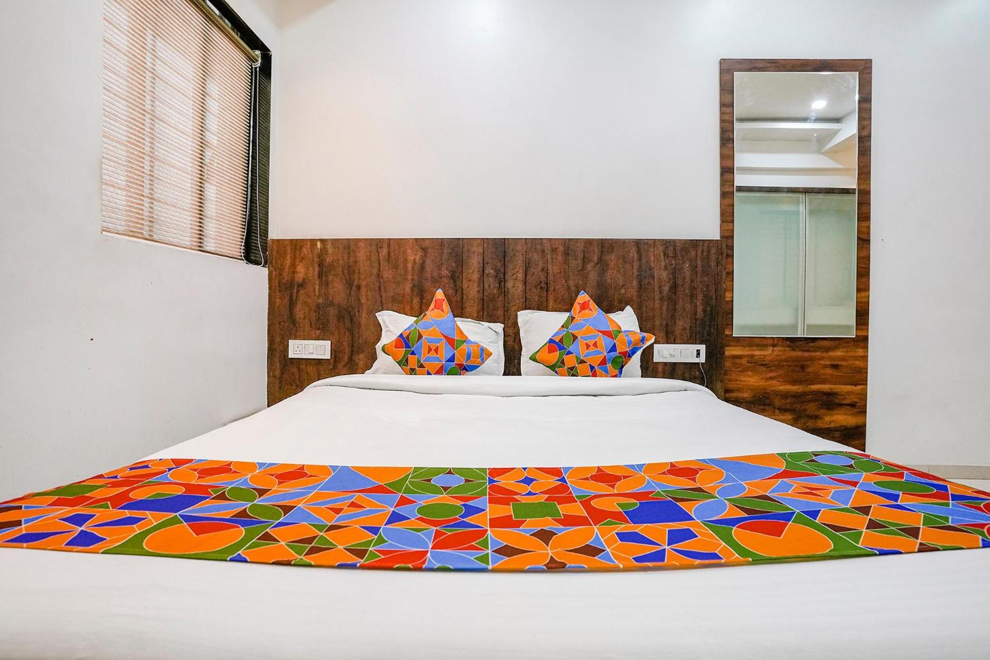 Fabhotel Krishna Inn Kashele Exterior photo